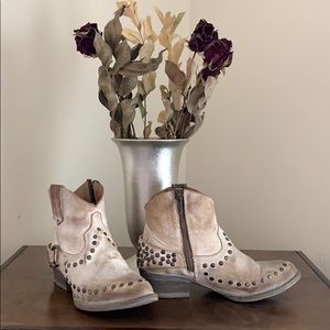 Leather ankle booties